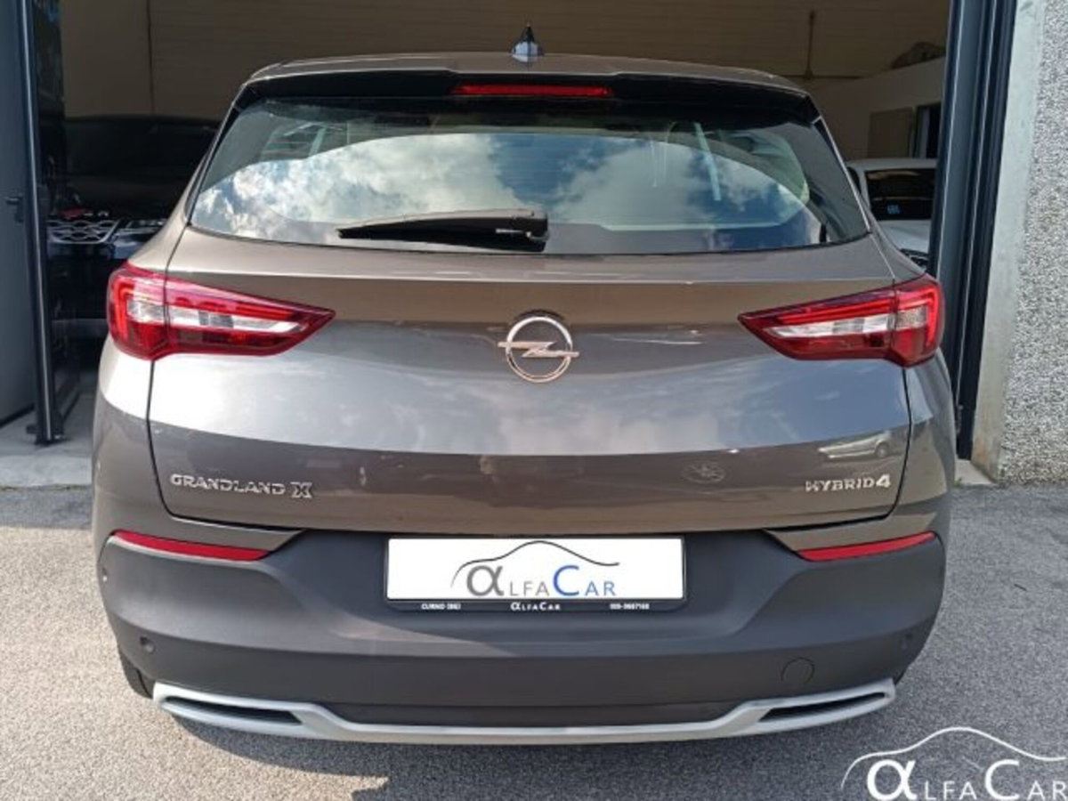 Opel Grandland X 1.6 Hybrid Plug-in aut. AWD Elegance (4)