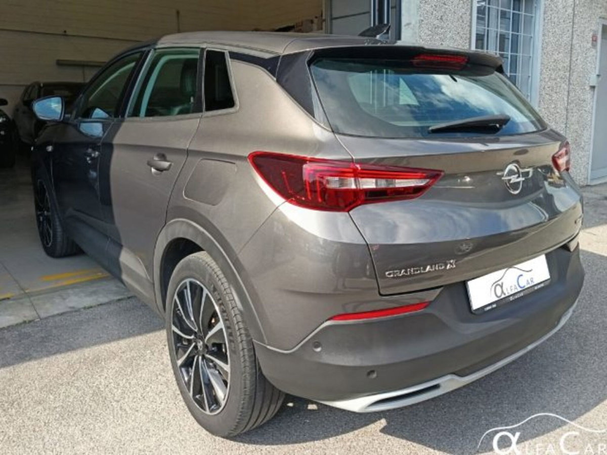 Opel Grandland X 1.6 Hybrid Plug-in aut. AWD Elegance (8)