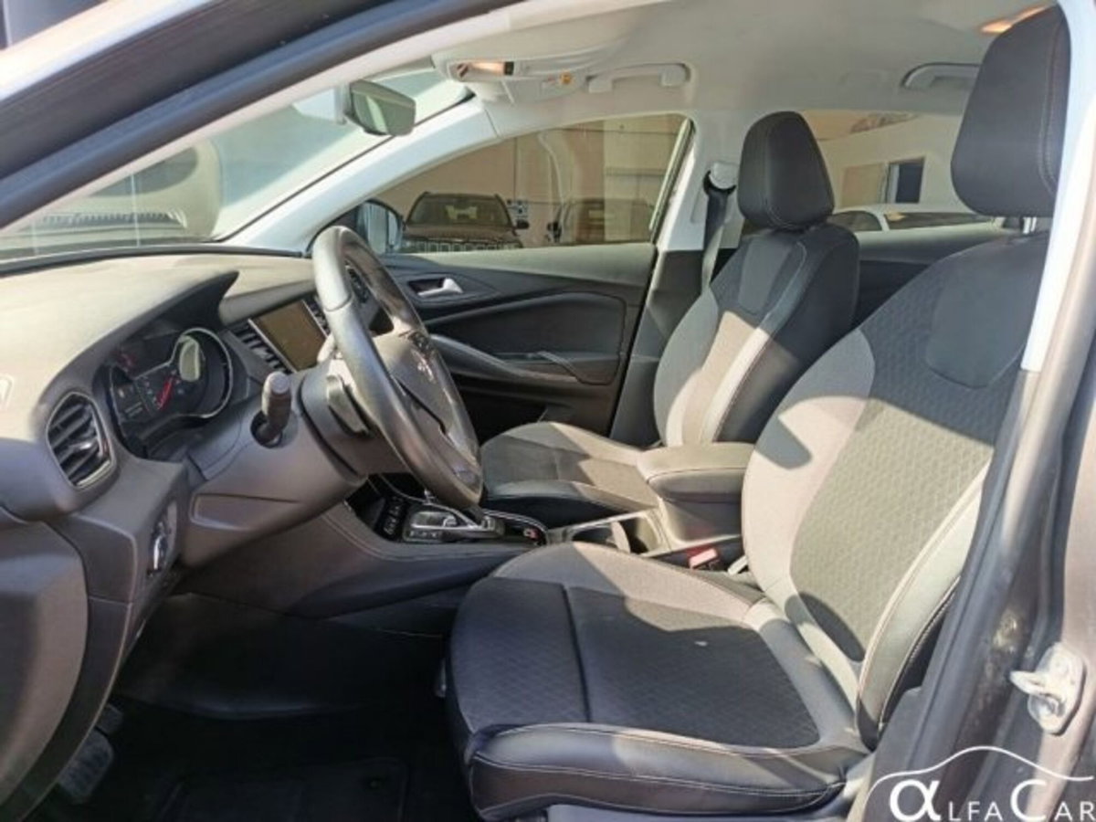 Opel Grandland X 1.6 Hybrid Plug-in aut. AWD Elegance (9)