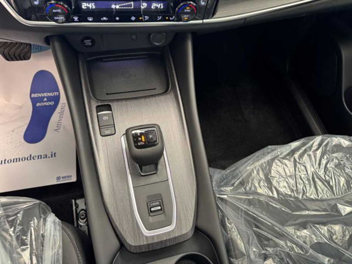 Nissan Qashqai 1.3 mhev Tekna 4wd 158cv xtronic (10)