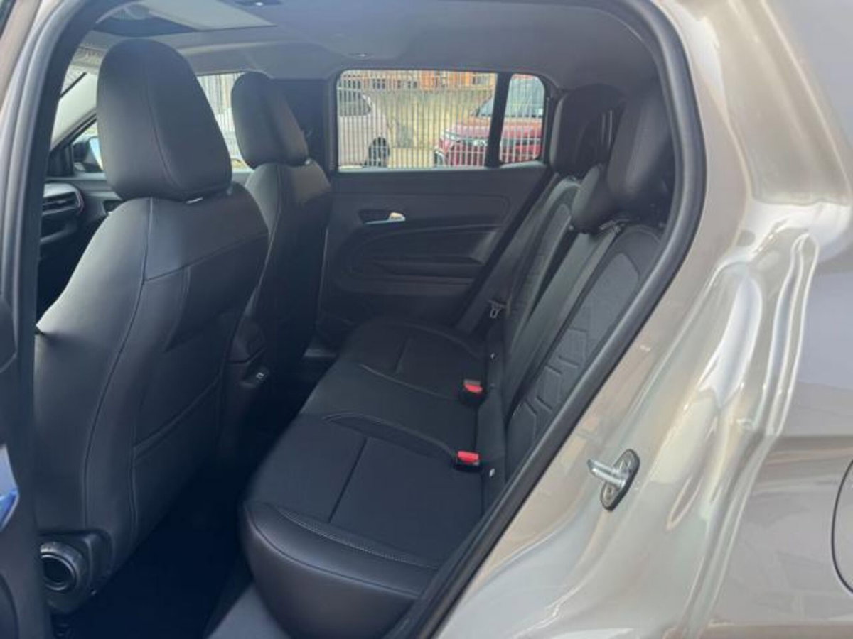 Jeep Avenger 1.2 turbo Summit fwd 100cv (9)