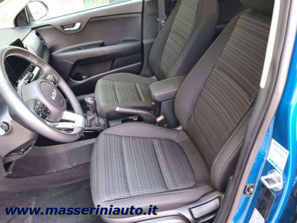 Kia Stonic 1.0 T-GDi 100 CV MHEV MT Style (12)