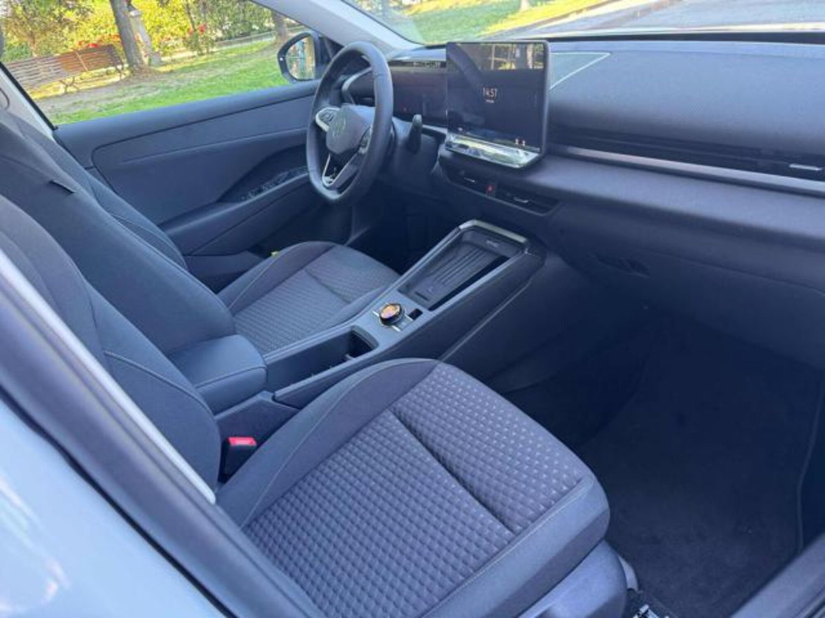 Volkswagen T-Roc 1.5 etsi Style 150cv dsg (4)