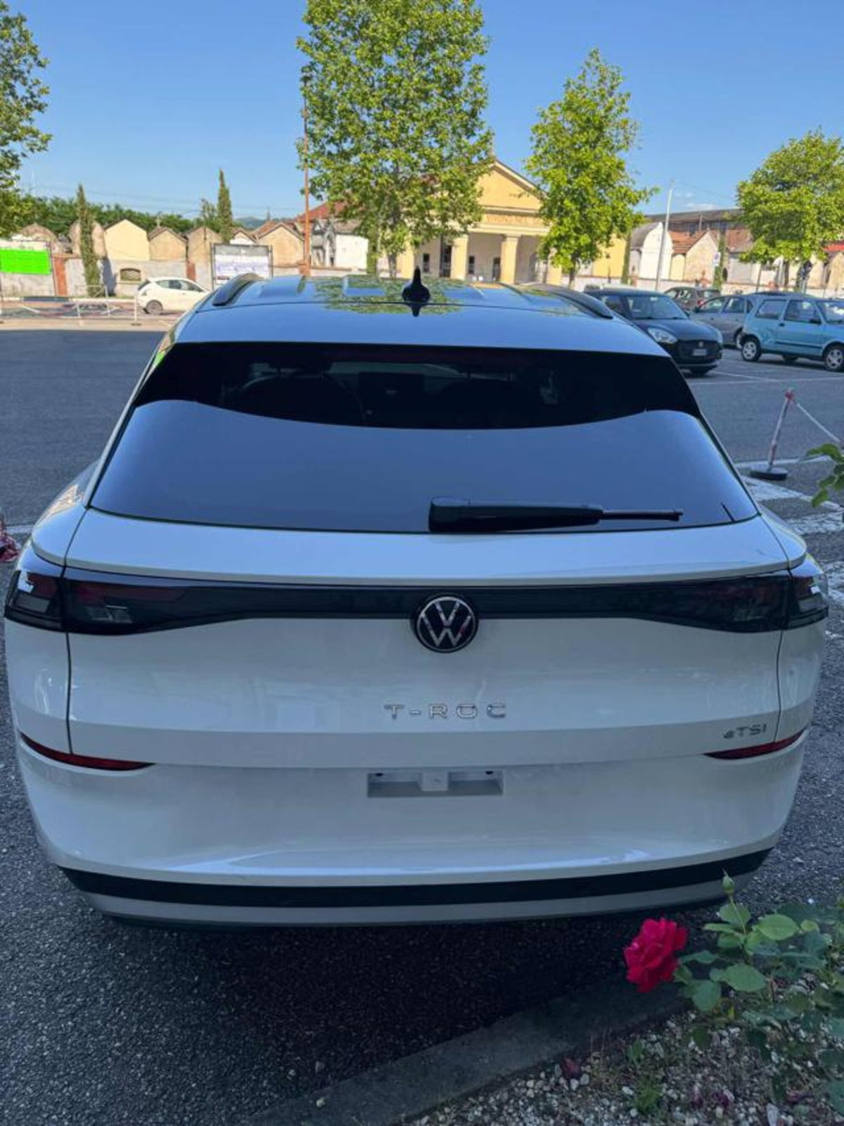 Volkswagen T-Roc 1.5 etsi Style 150cv dsg (6)