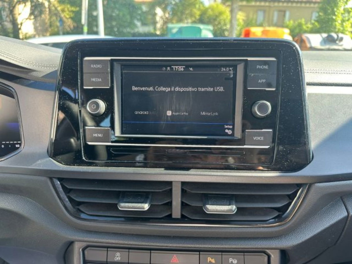 Volkswagen T-Roc 1.0 TSI Life (10)