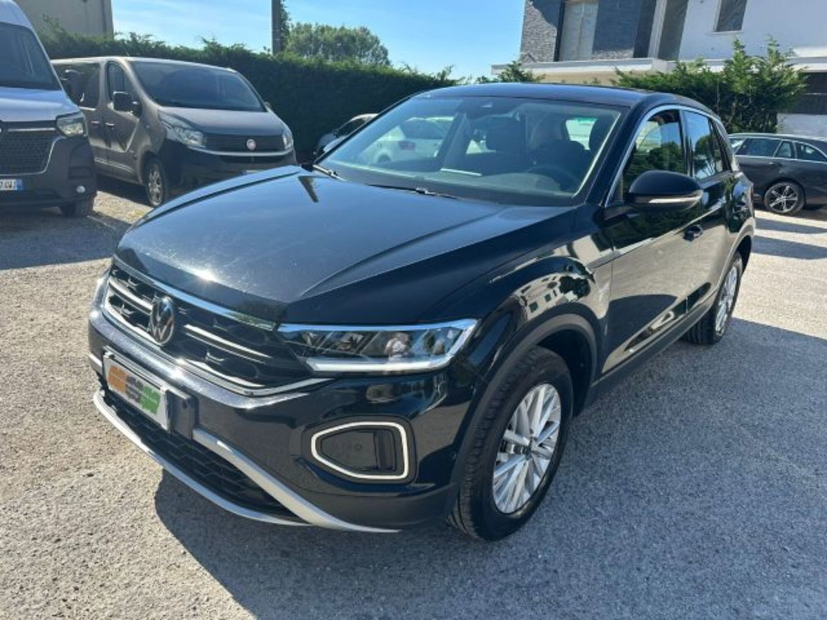 Volkswagen T-Roc 1.0 TSI Life (16)