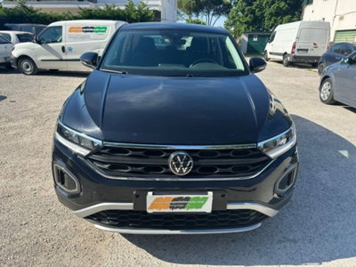 Volkswagen T-Roc 1.0 TSI Life (17)