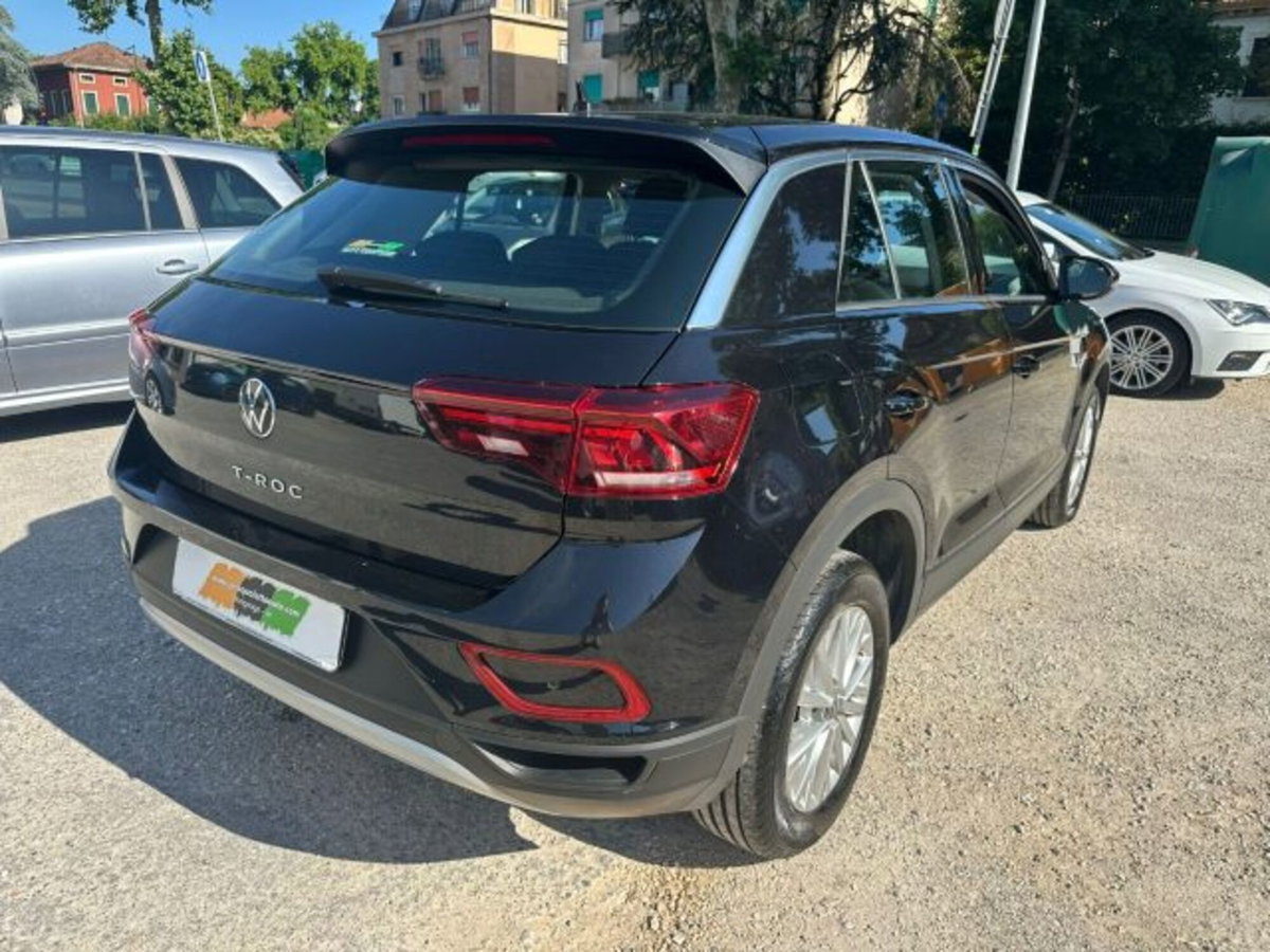 Volkswagen T-Roc 1.0 TSI Life (3)