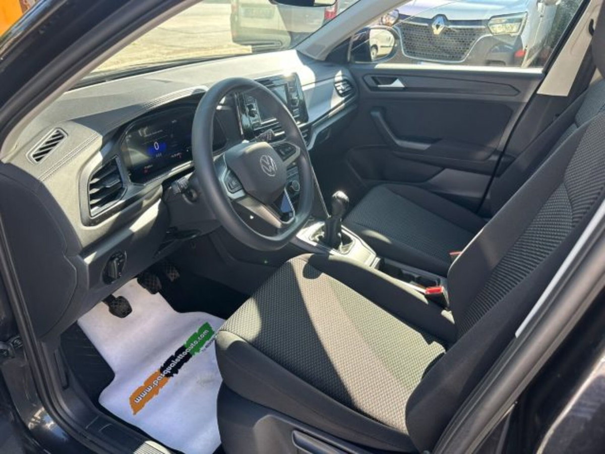 Volkswagen T-Roc 1.0 TSI Life (5)