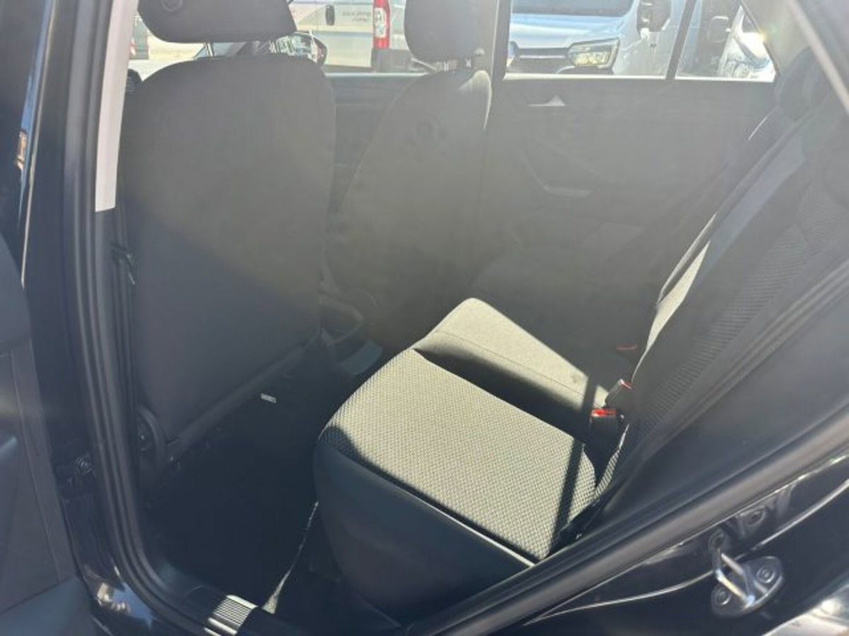 Volkswagen T-Roc 1.0 TSI Life (6)