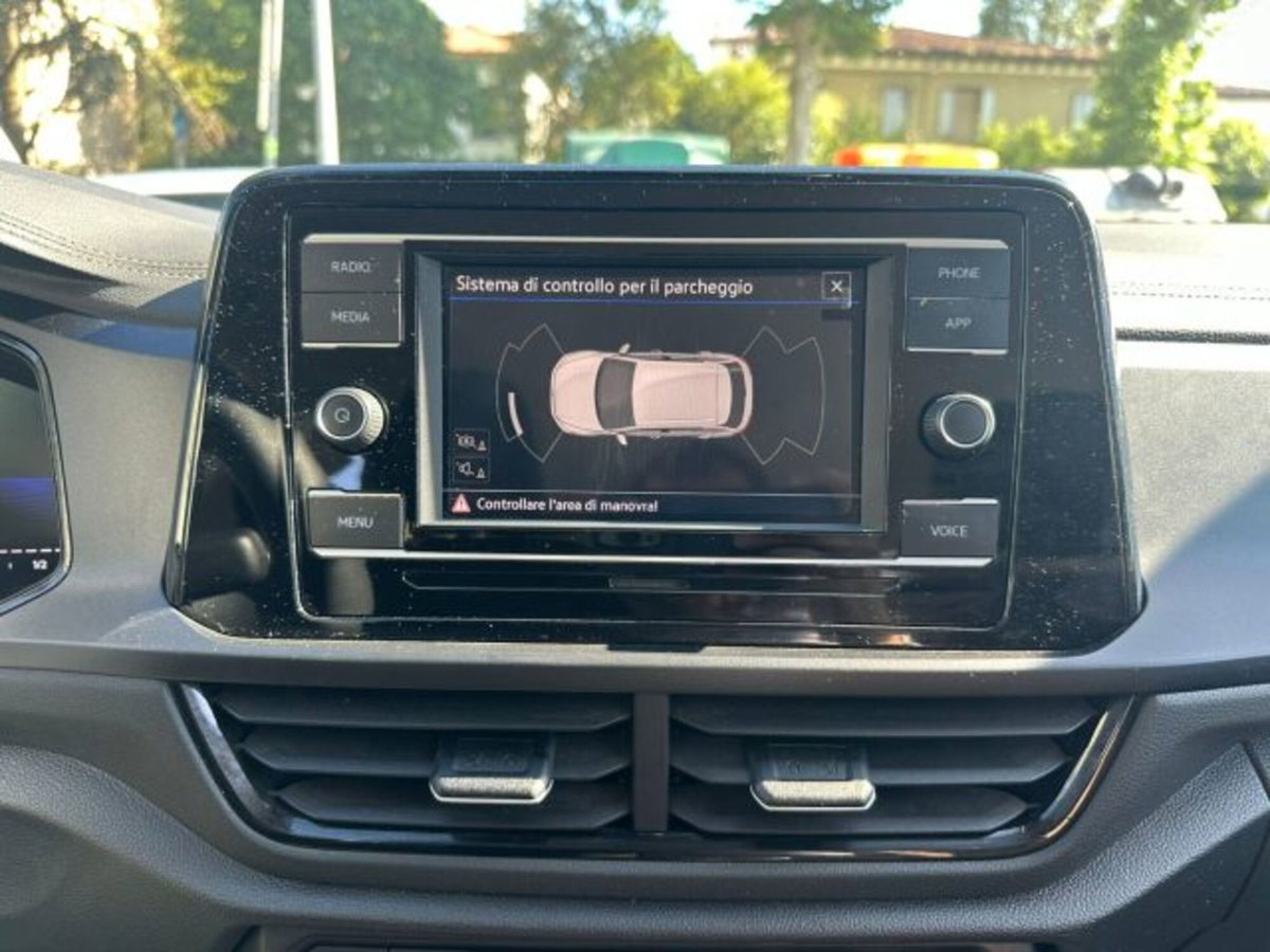 Volkswagen T-Roc 1.0 TSI Life (9)