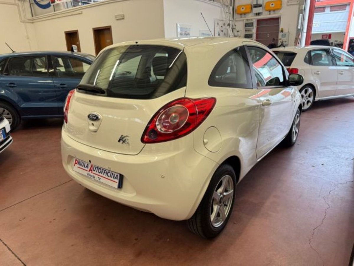 Ford Ka 1.2 8V 69CV Titanium (3)