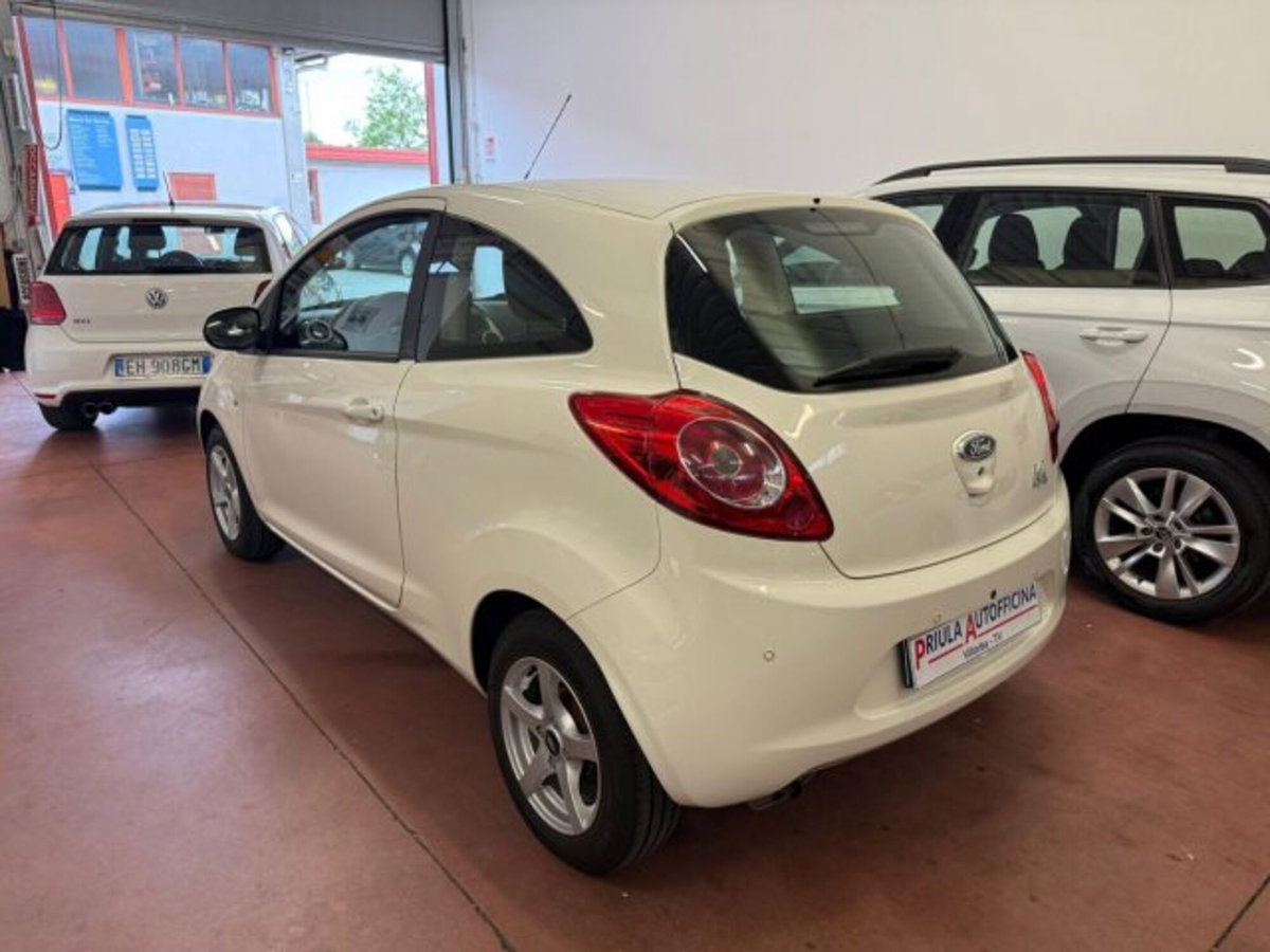 Ford Ka 1.2 8V 69CV Titanium (4)