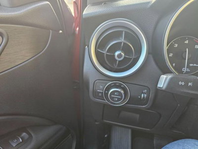 Alfa Romeo Stelvio Stelvio 2.2 Turbodiesel 180 CV AT8 Q4 Business (17)