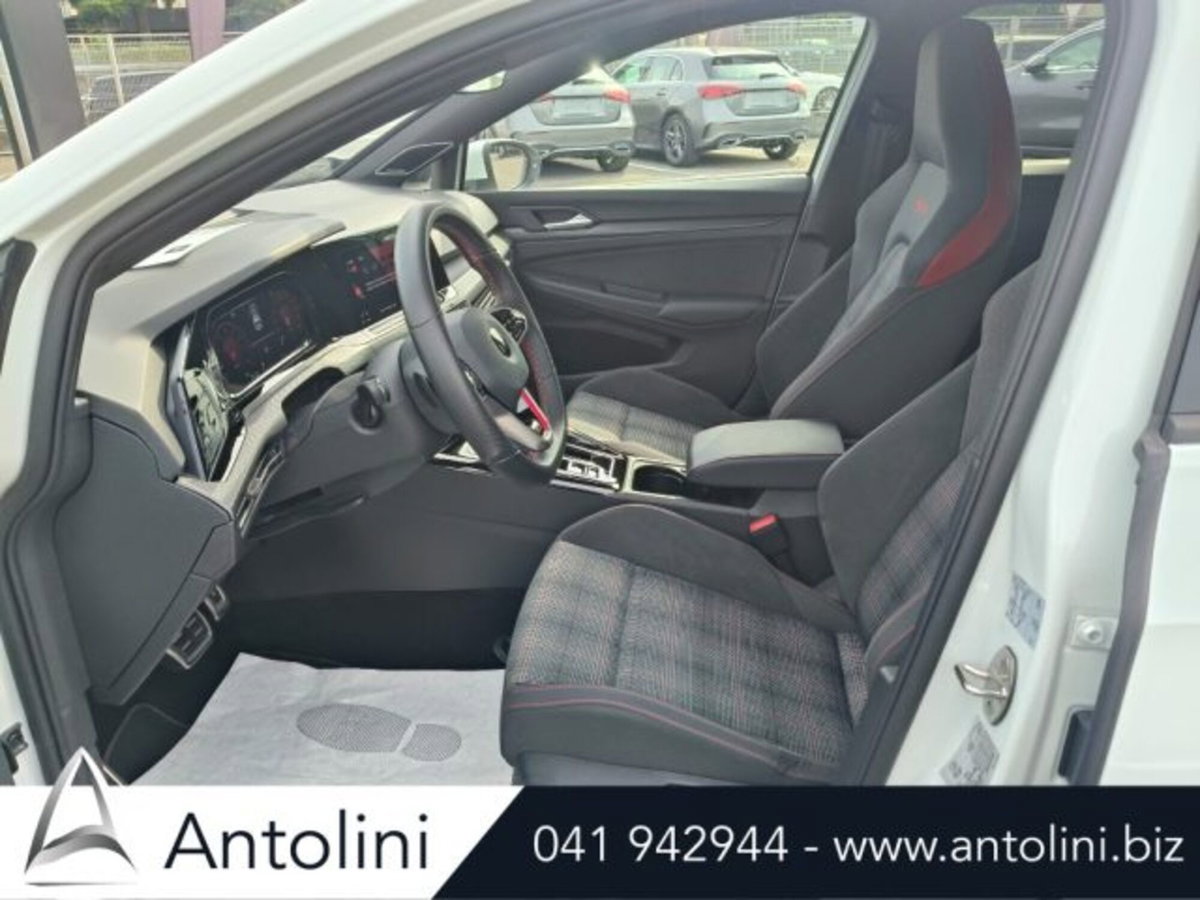 Volkswagen Golf 2.0 tsi GTI MT Ultimate 245cv (10)