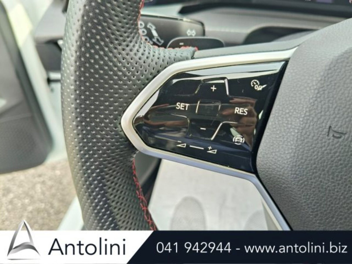 Volkswagen Golf 2.0 tsi GTI MT Ultimate 245cv (18)