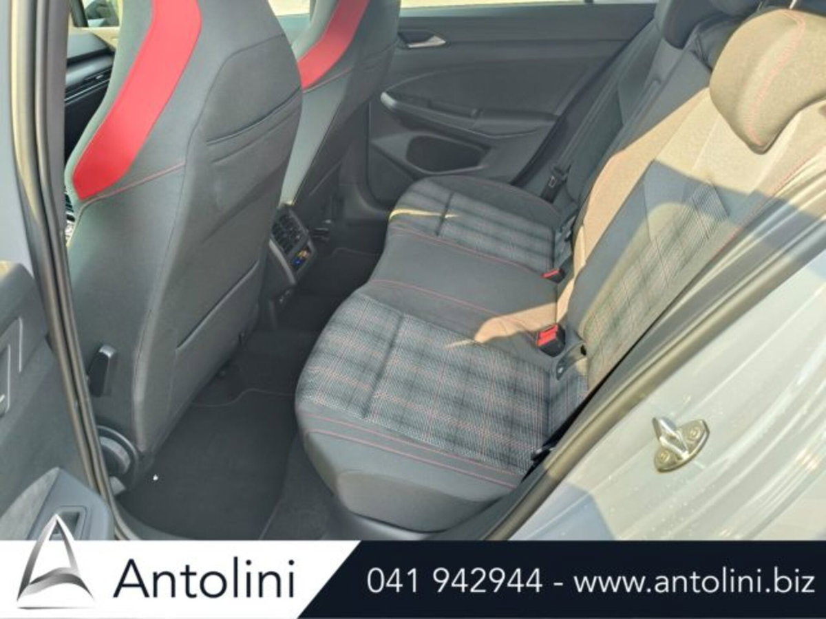 Volkswagen Golf 2.0 TSI GTI DSG (11)