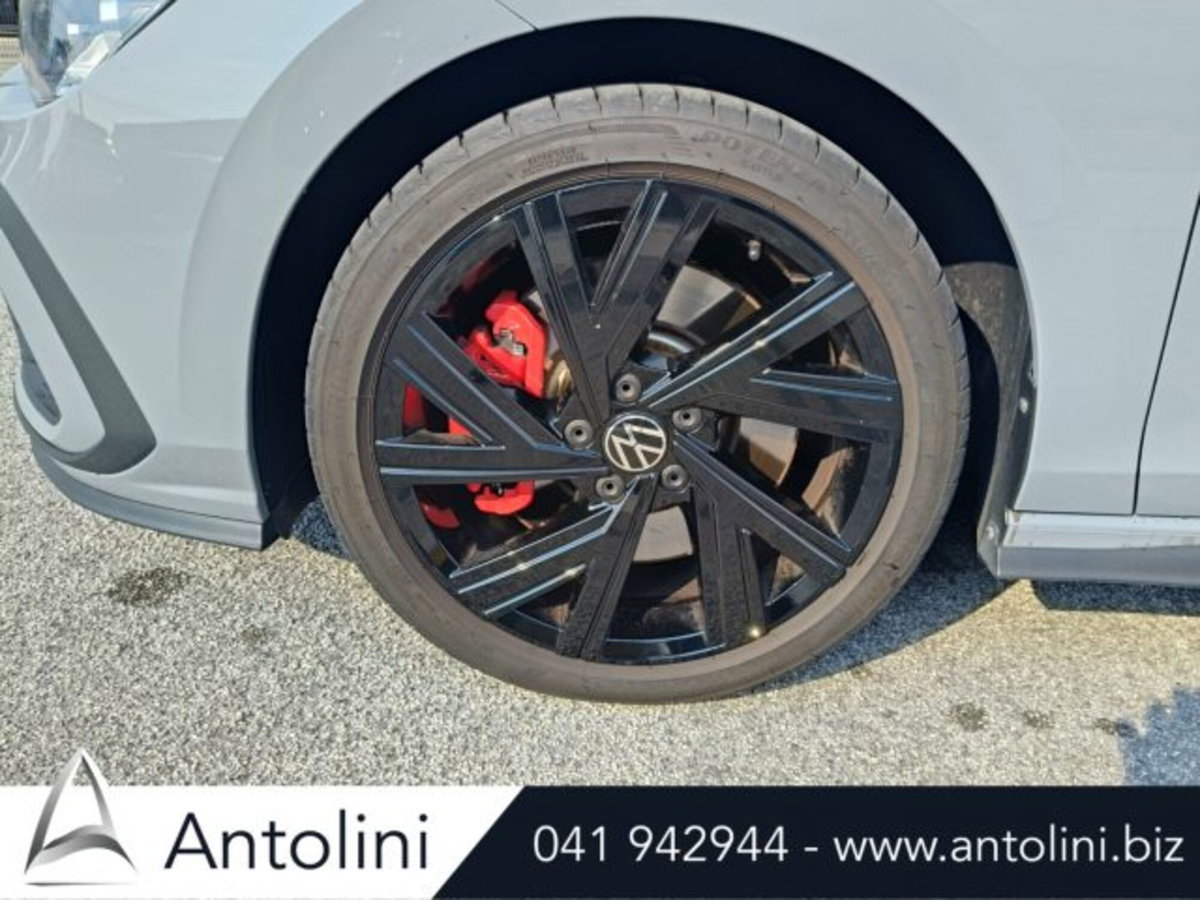 Volkswagen Golf 2.0 TSI GTI DSG (9)