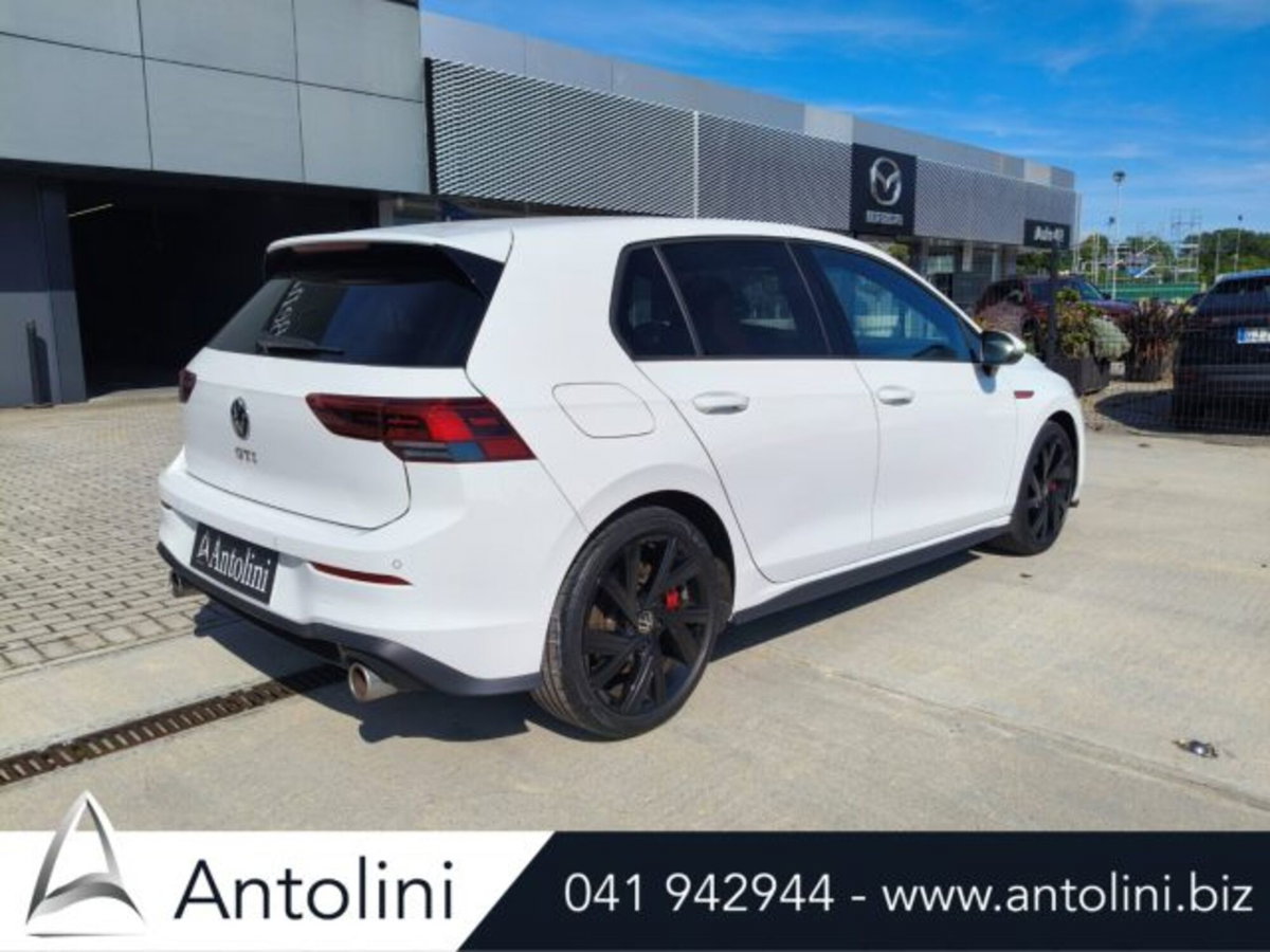 Volkswagen Golf 2.0 TSI GTI DSG (8)
