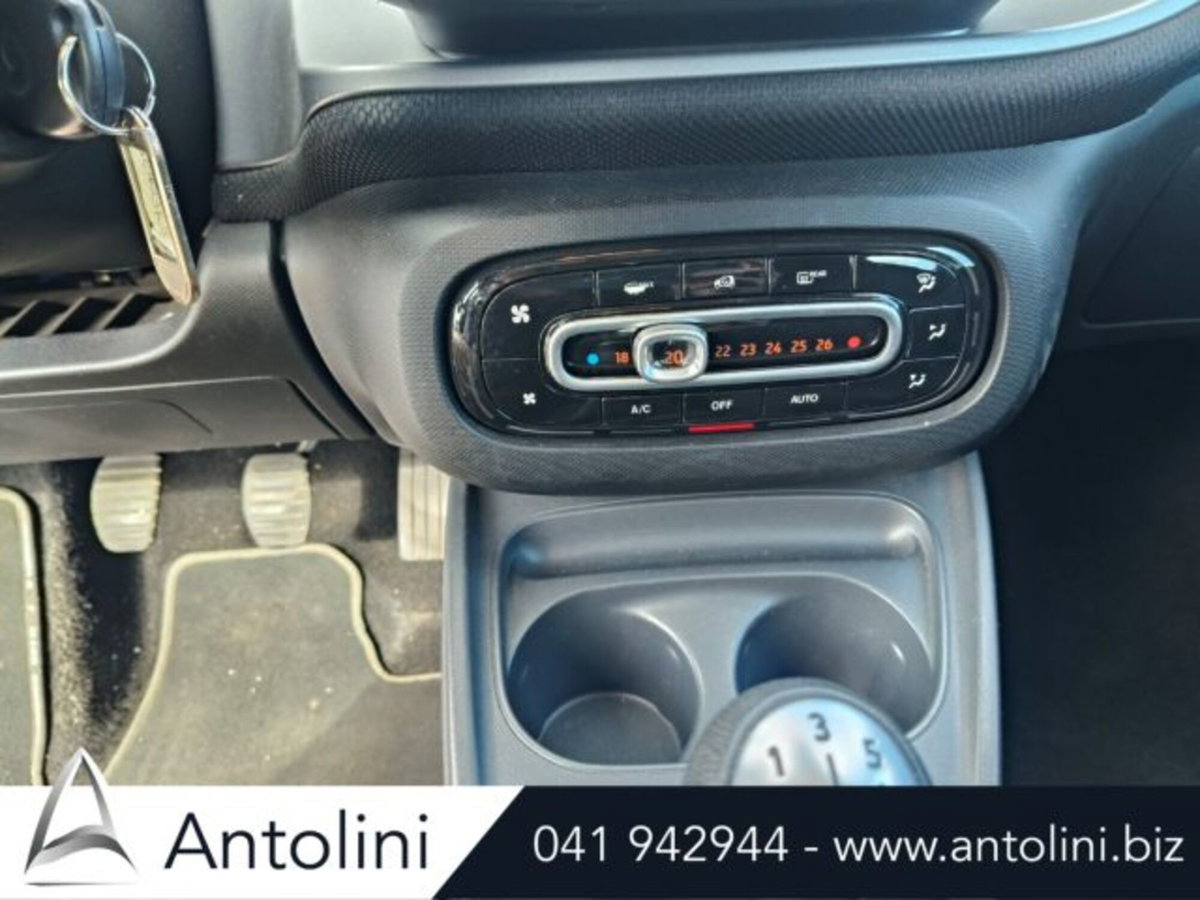 smart forfour forfour 70 1.0 Passion (17)
