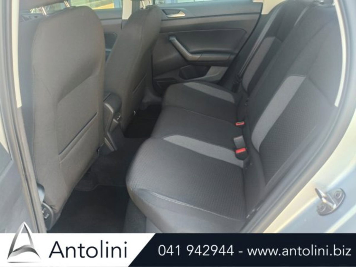 Volkswagen Polo 1.0 Life 80cv (12)