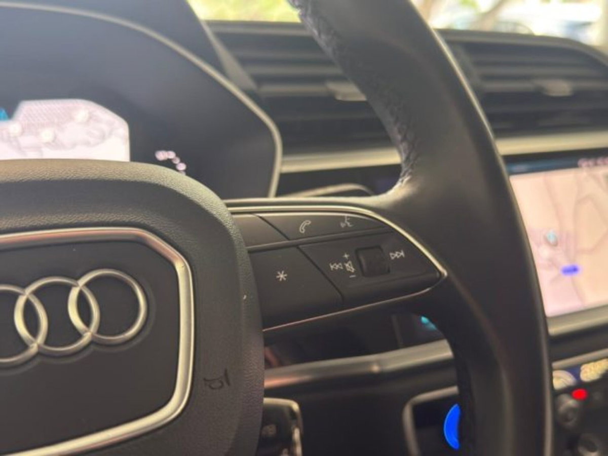 Audi Q3 35 TDI Business Advanced (11)