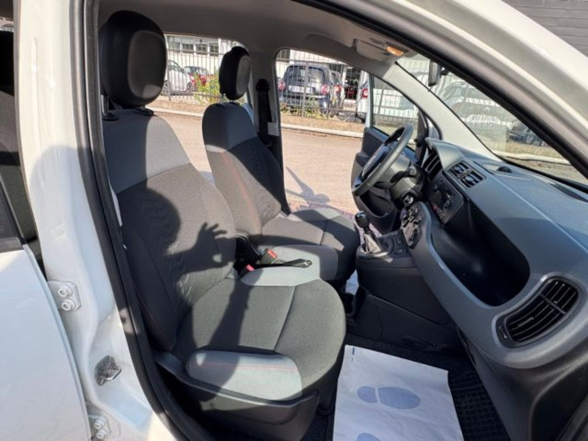 Fiat Panda 1.3 MJT 95 CV S&S 4x4 (17)