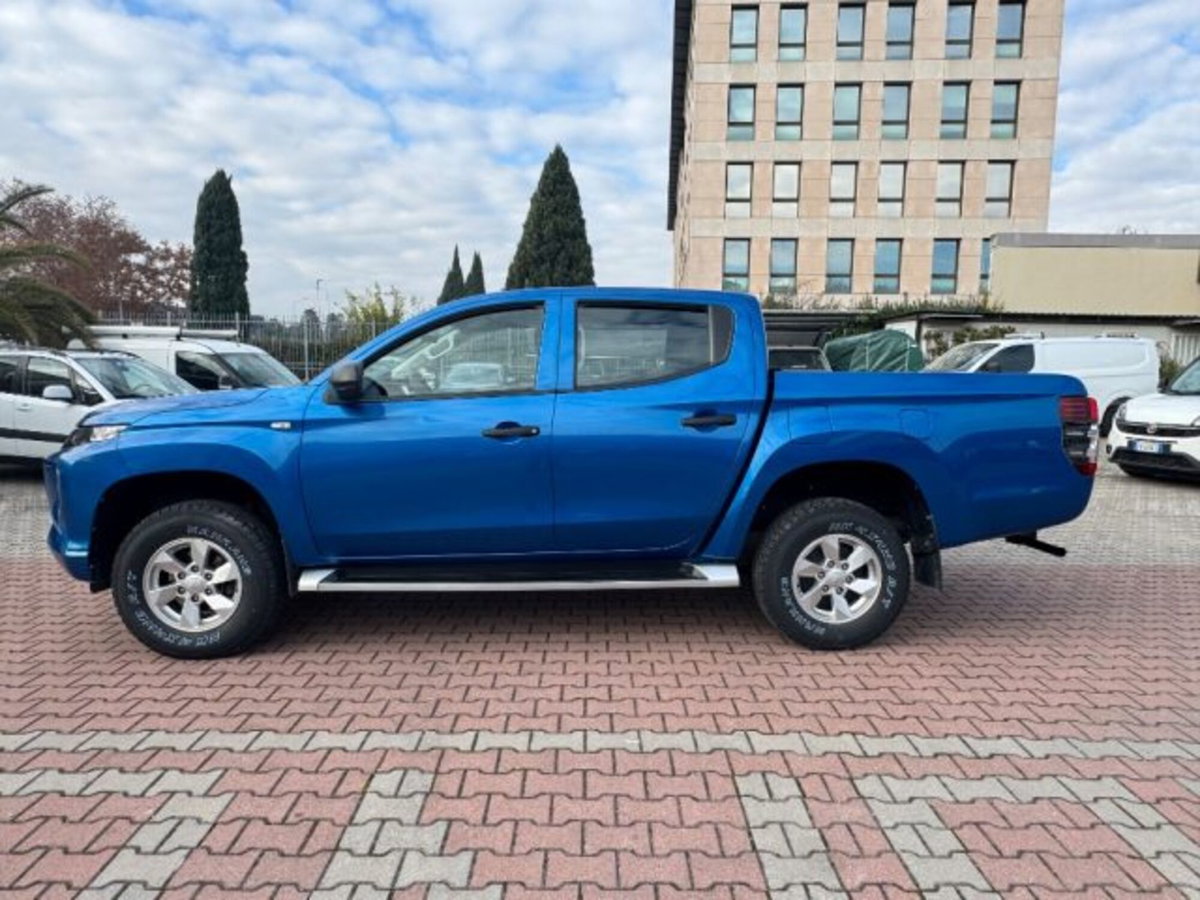 Mitsubishi L200 2.3 D Double Cab 4x4 Easy Select Invite Connect