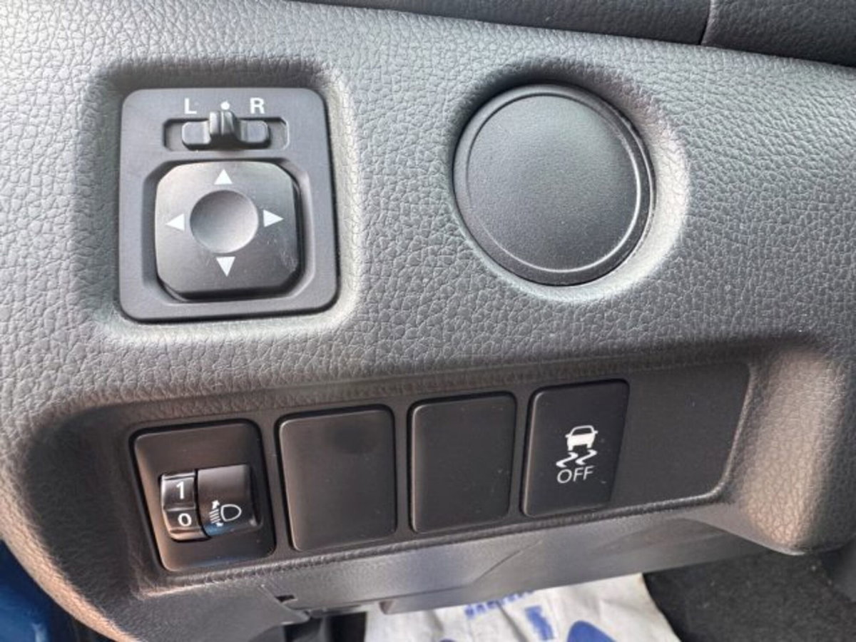 Mitsubishi L200 2.3 D Double Cab 4x4 Easy Select Invite Connect (10)