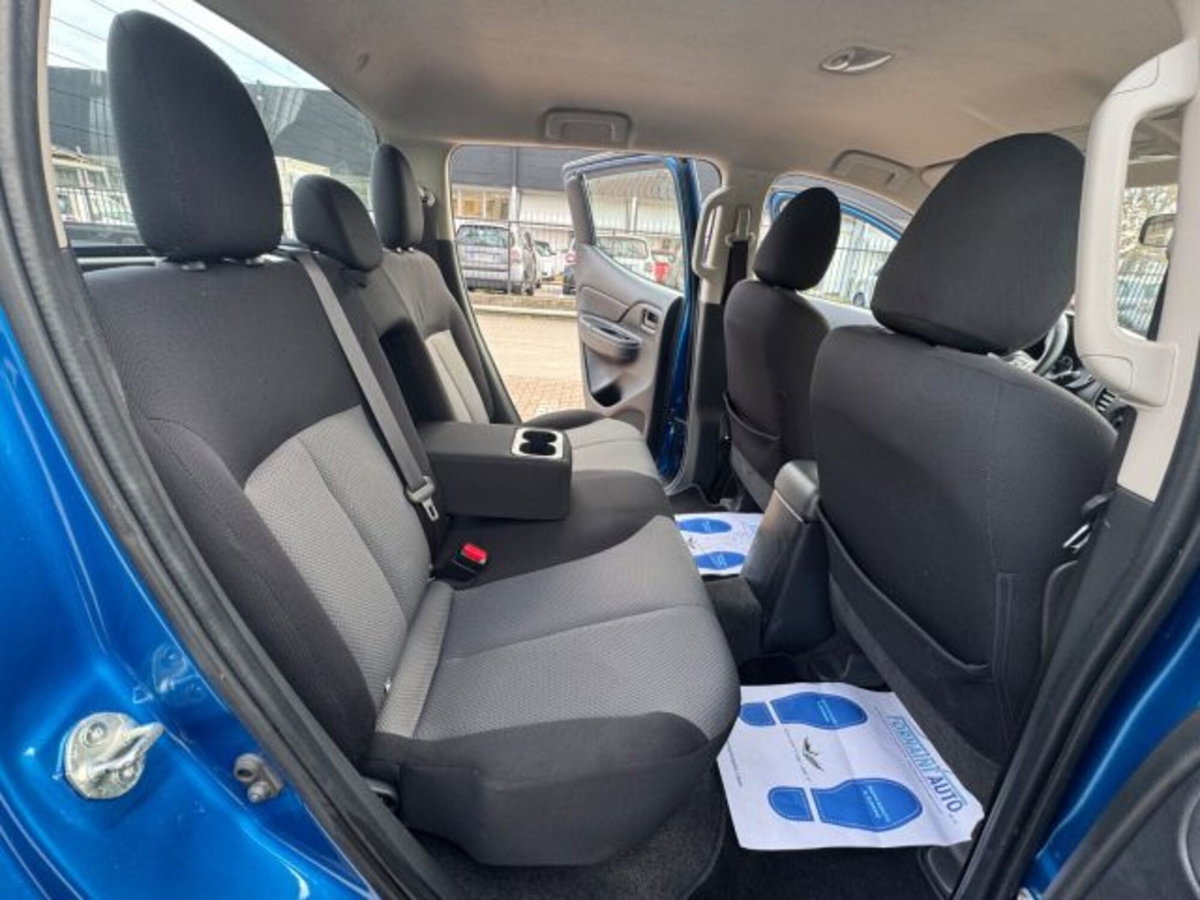 Mitsubishi L200 2.3 D Double Cab 4x4 Easy Select Invite Connect (14)