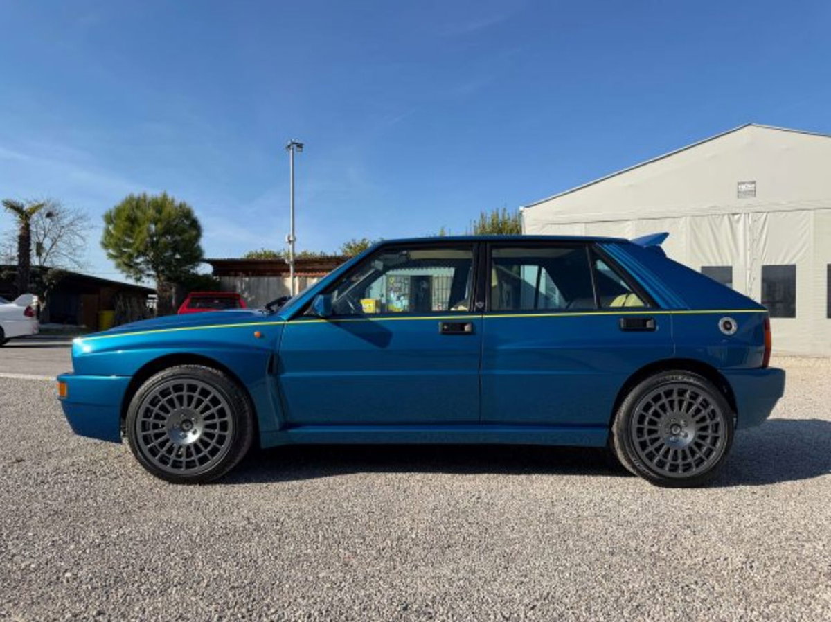 Lancia Delta turbo 16V cat HF integrale (3)