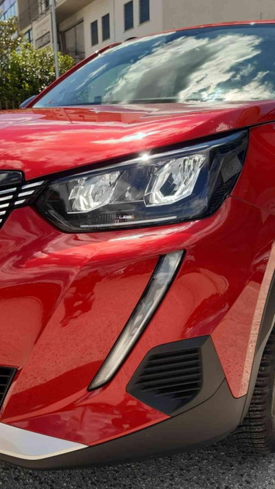 Peugeot 2008 PureTech 130 S&S Allure Pack (16)