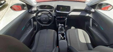 Peugeot 2008 PureTech 130 S&S Allure Pack (20)