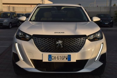 Peugeot 2008 BlueHDi 130 S&S EAT8 Allure Pack (2)