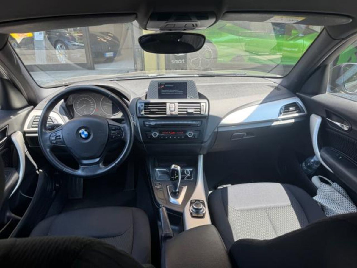 BMW Serie 1 116d 2.0 116CV cat 5 porte Attiva DPF (10)
