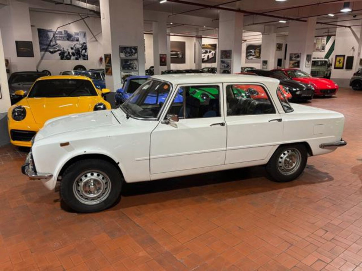 Alfa Romeo Giulia 2.9 T V6 Quadrifoglio (16)
