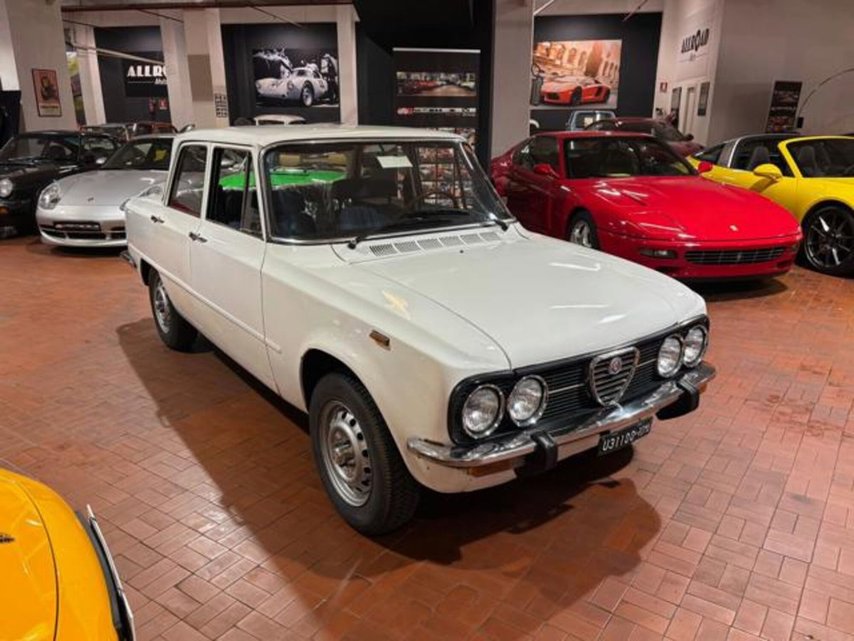 Alfa Romeo Giulia 2.9 T V6 Quadrifoglio (3)