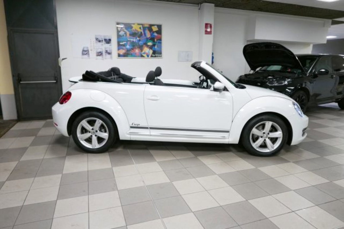 Volkswagen Maggiolino Cabrio 1.4 TSI DSG Sport (3)