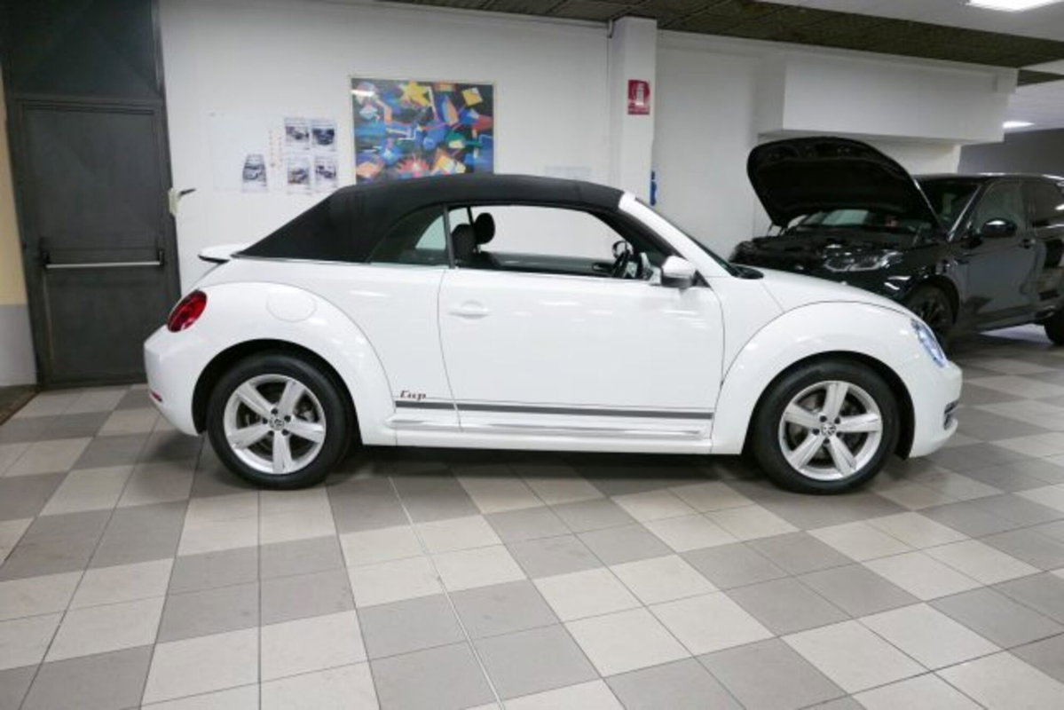 Volkswagen Maggiolino Cabrio 1.4 TSI DSG Sport (7)