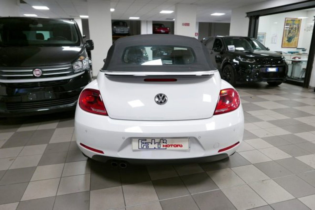 Volkswagen Maggiolino Cabrio 1.4 TSI DSG Sport (9)