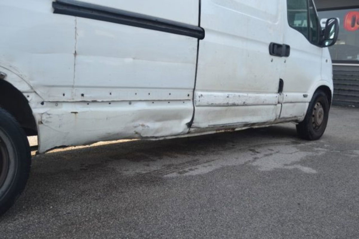 Opel Movano Furgone 35 3.0 CDTI 136CV PL-TMA Furgone (16)