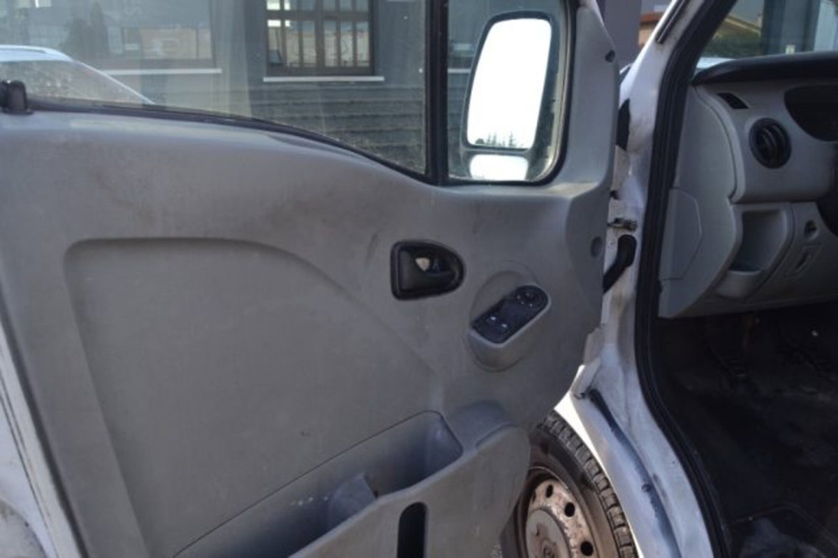 Opel Movano Furgone 35 3.0 CDTI 136CV PL-TMA Furgone (8)