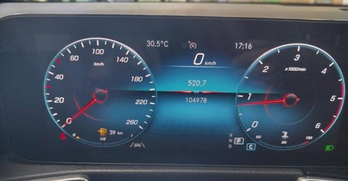 Mercedes-Benz GLB 200 d Automatic 4Matic Sport (11)