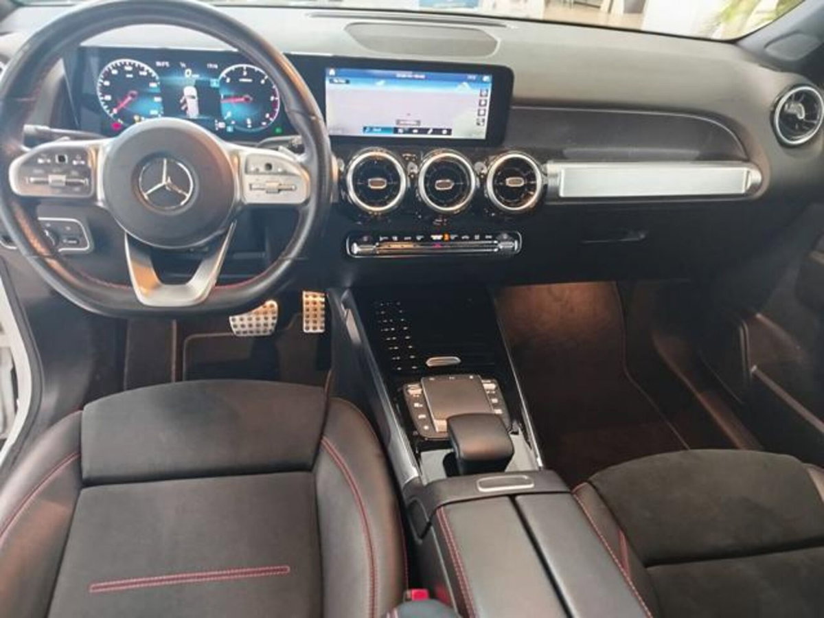 Mercedes-Benz GLB 200 d Automatic 4Matic Sport (8)