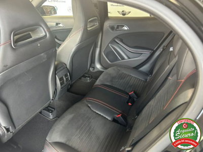 Mercedes-Benz GLA SUV 200 d Automatic 4Matic Premium (11)