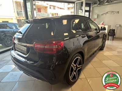 Mercedes-Benz GLA SUV 200 d Automatic 4Matic Premium (4)