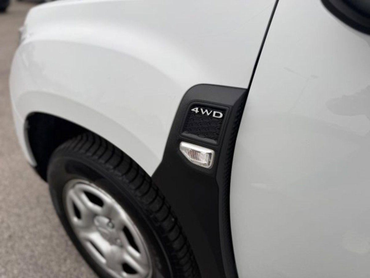 Dacia Duster 1.5 Blue dCi 8V 115 CV 4x4 Essential (19)
