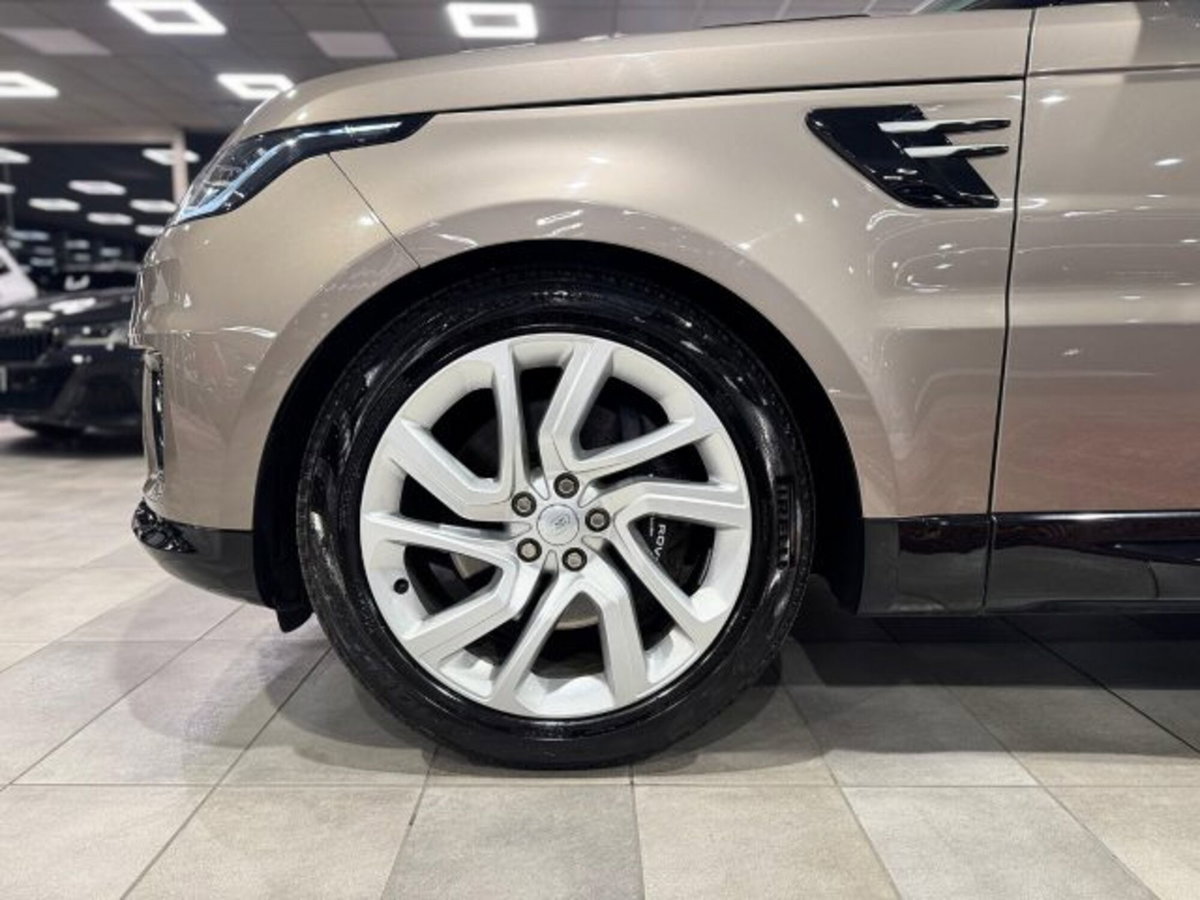 Land Rover Range Rover Sport 2.0 Si4 HSE (18)