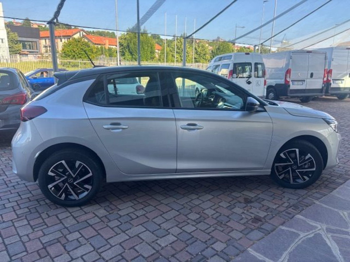 Opel Corsa 1.2 100 CV GS Line (4)