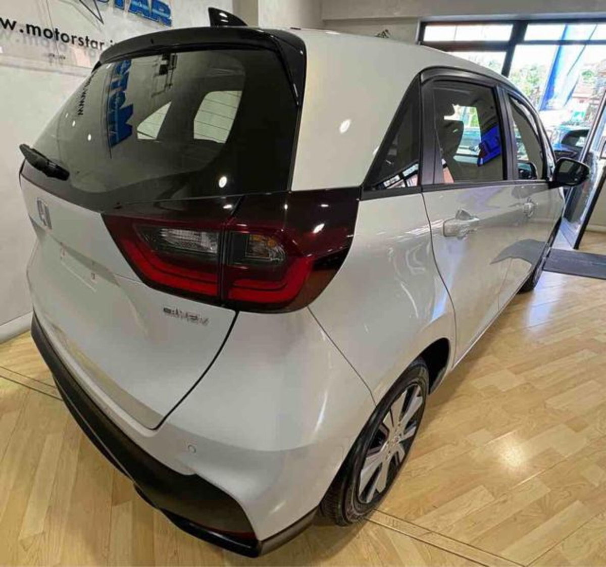 Honda Jazz 1.5 hev Elegance ecvt (2)